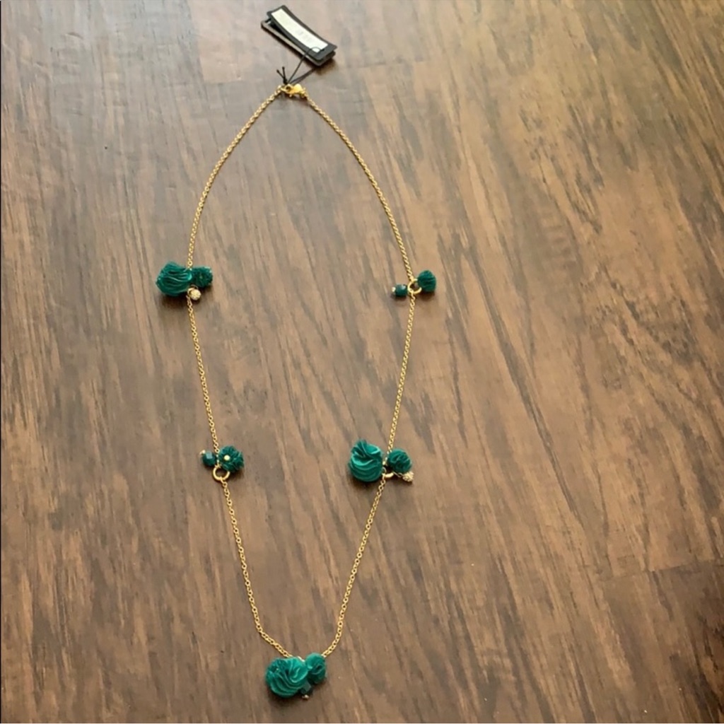 Ann Taylor Pam Pam Station Necklace 59$